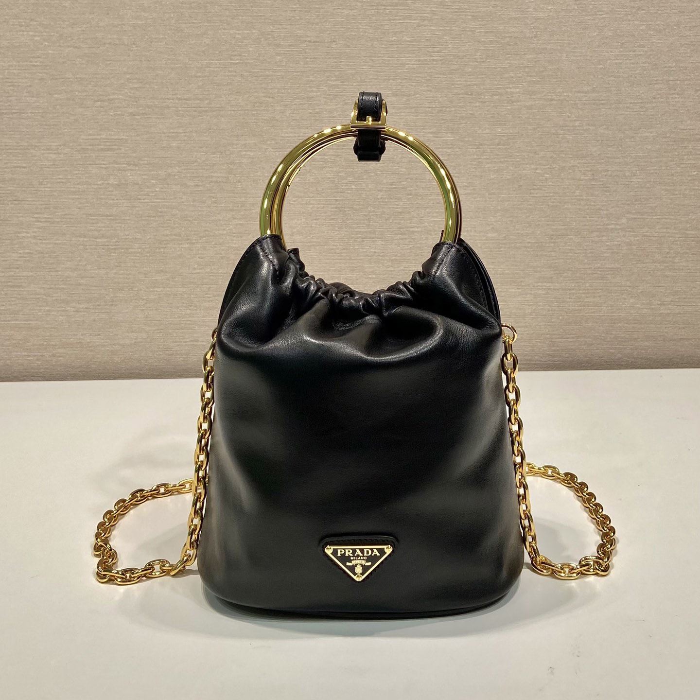 Pra*a bucket bags